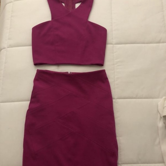 Express Bodycon Set - Picture 3 of 3